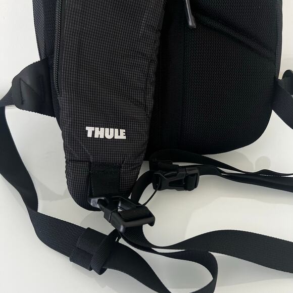 Thule Thume Sweden Legend GoPro Sling Pack Black Blue - Picture 3 of 8